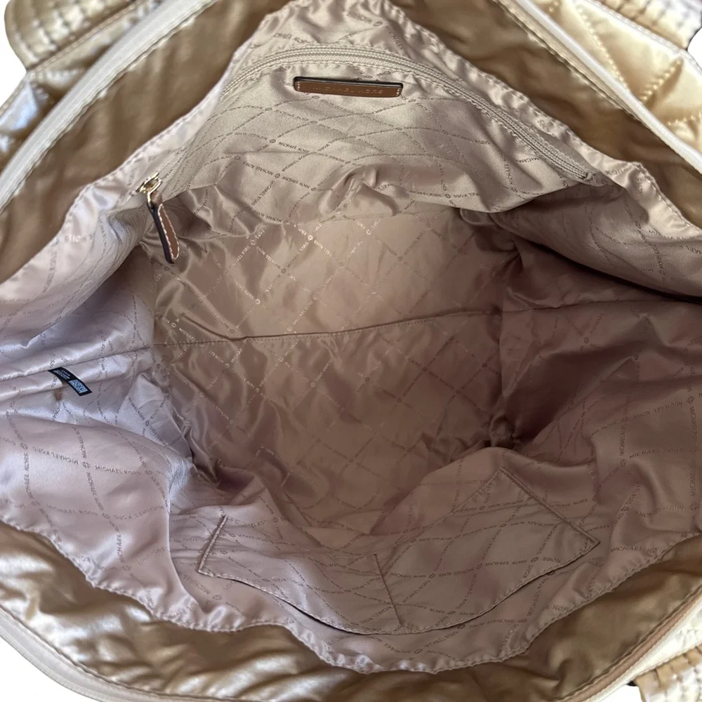 MICHAEL KORS Winnie Large Quilted Tote